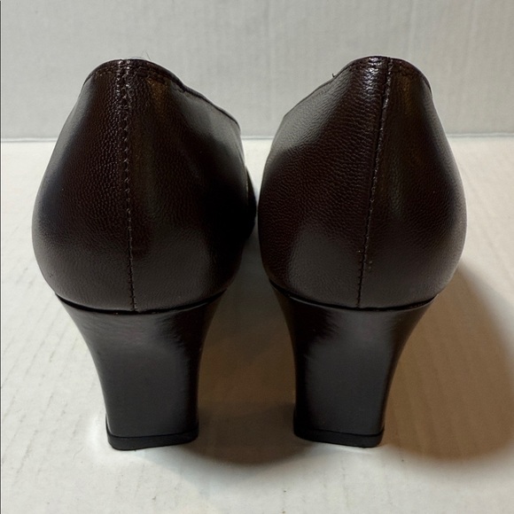 Ros Hommerson Dark Brown Leather Heels - Picture 6 of 9